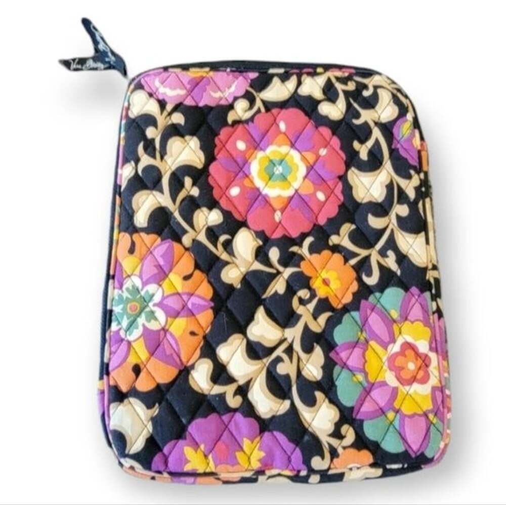 Vera Bradley Zip Around